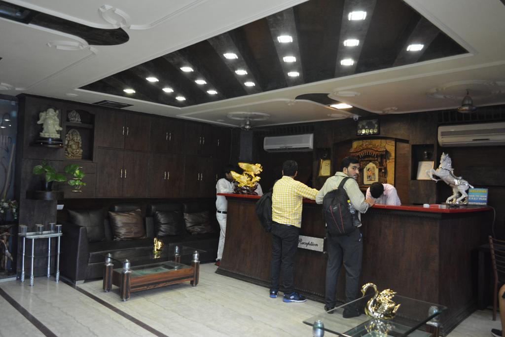 Airport Hotel Vishal Residency Ню Делхи Екстериор снимка